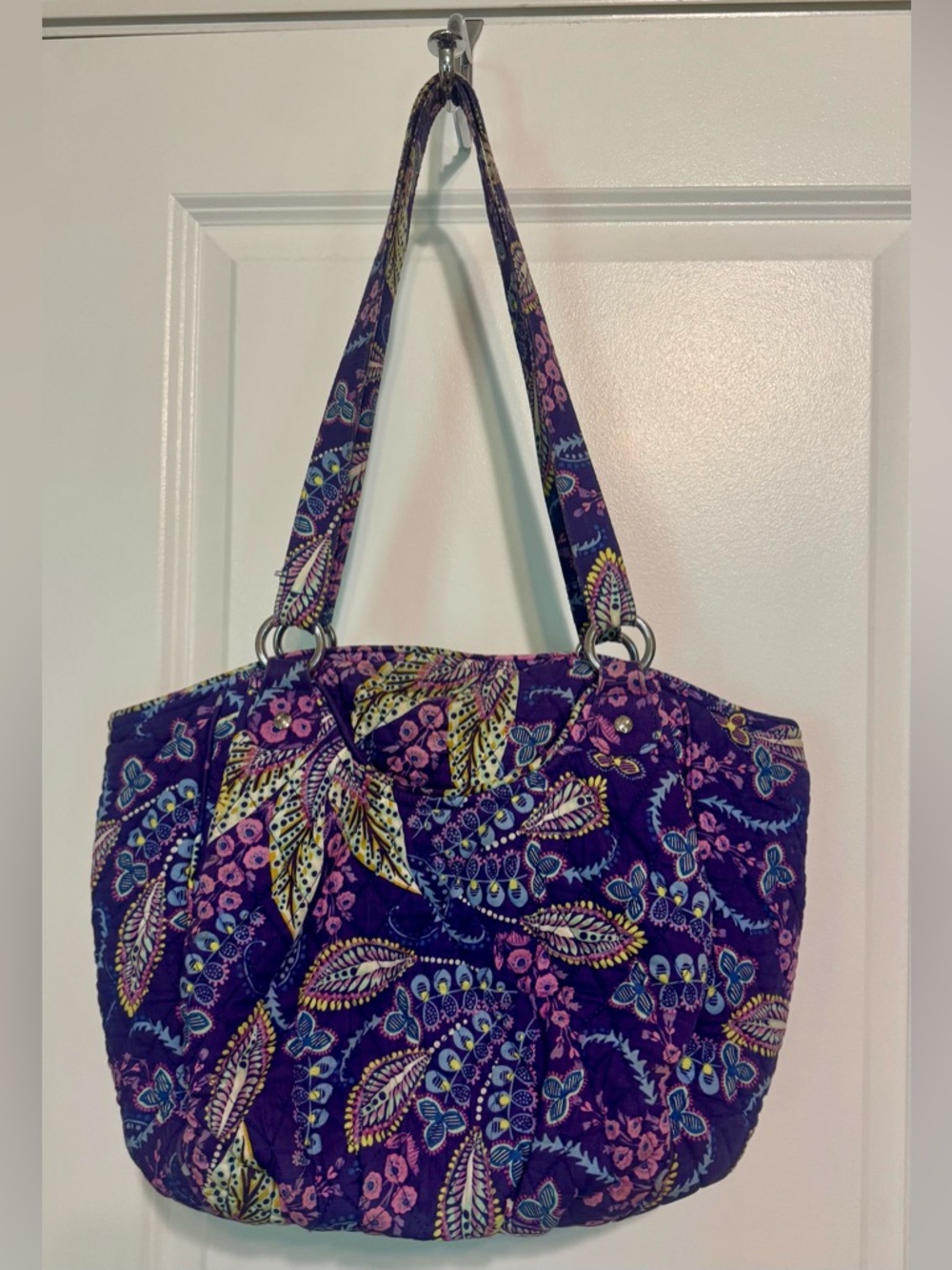Vera Bradley Quilted zip tote/bag Purple Green Batik Leaves Pattern.